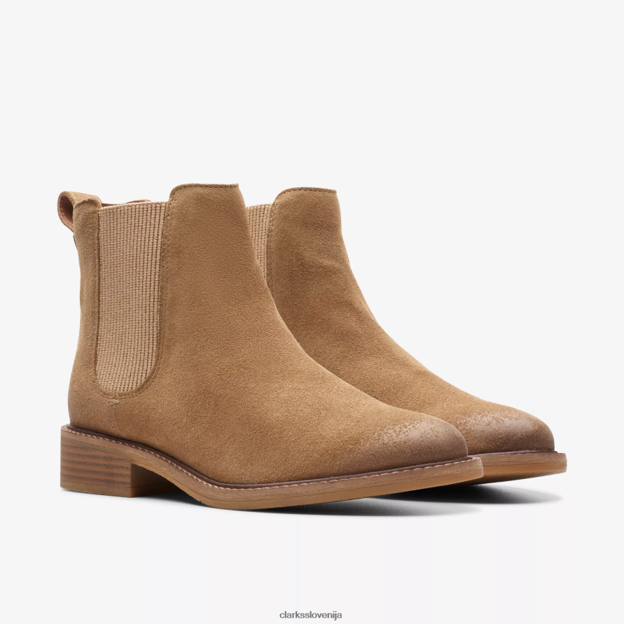 kolonjska voda 2 D0T6P6399 temni peščeni semiš Clarks