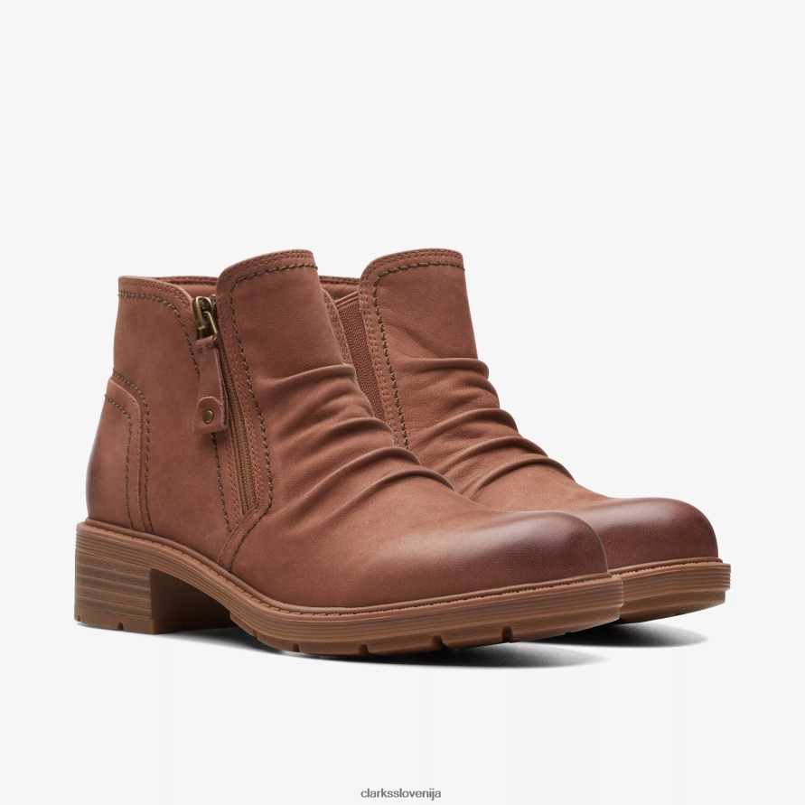 ognjišče golob D0T6P6401 tan nubuk Clarks